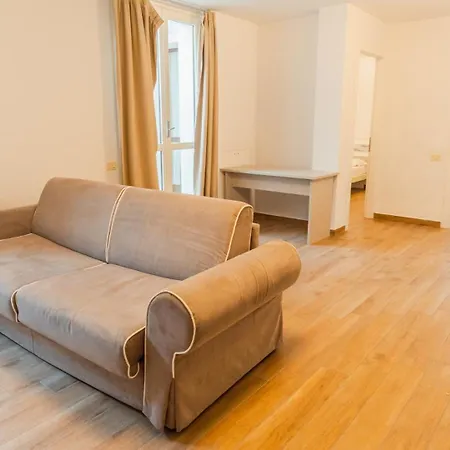 Giulia - Italian Homing Villa *